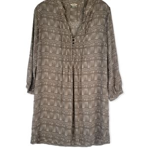 Fossil Taupe and Cream Longsleeve Pintuck Button Down V-neck Dress, EUC, szS